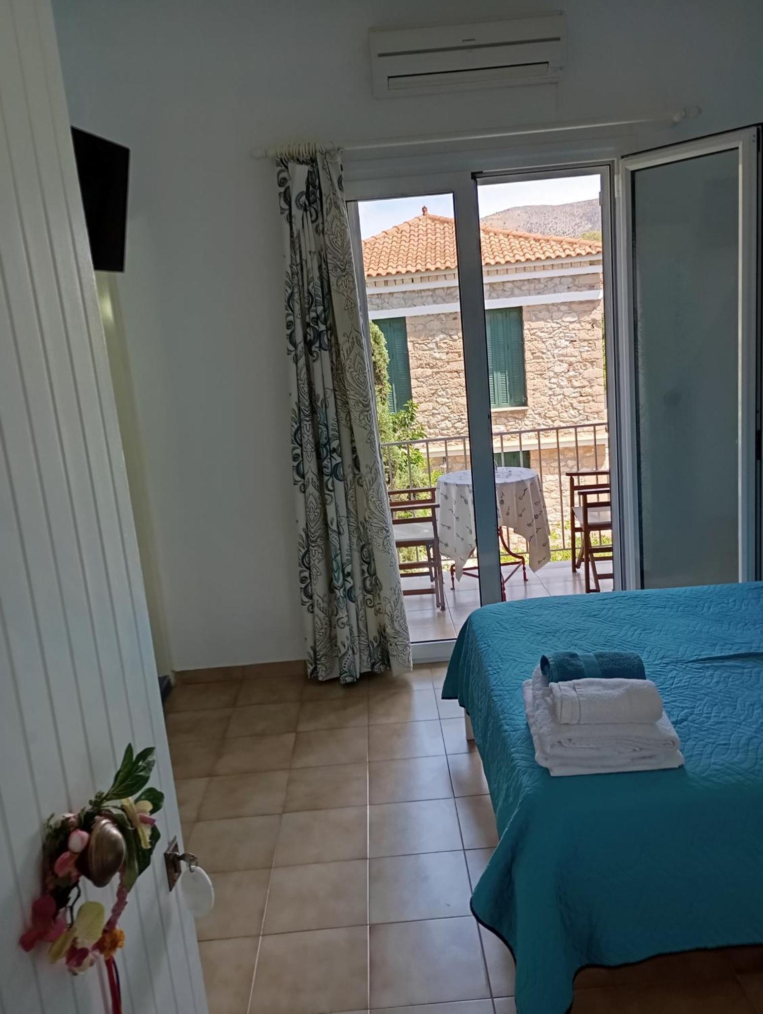 Anastasias Apartments Iria Ngoại thất bức ảnh